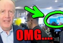 People noticed something INCREDIBLE on the screen behind reporter. People noticed something INCREDIBLE on the screen behind reporter.